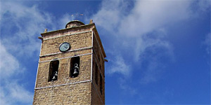 Iglesia fortificada de Jabaloyas. A 32 km de Albarracín.